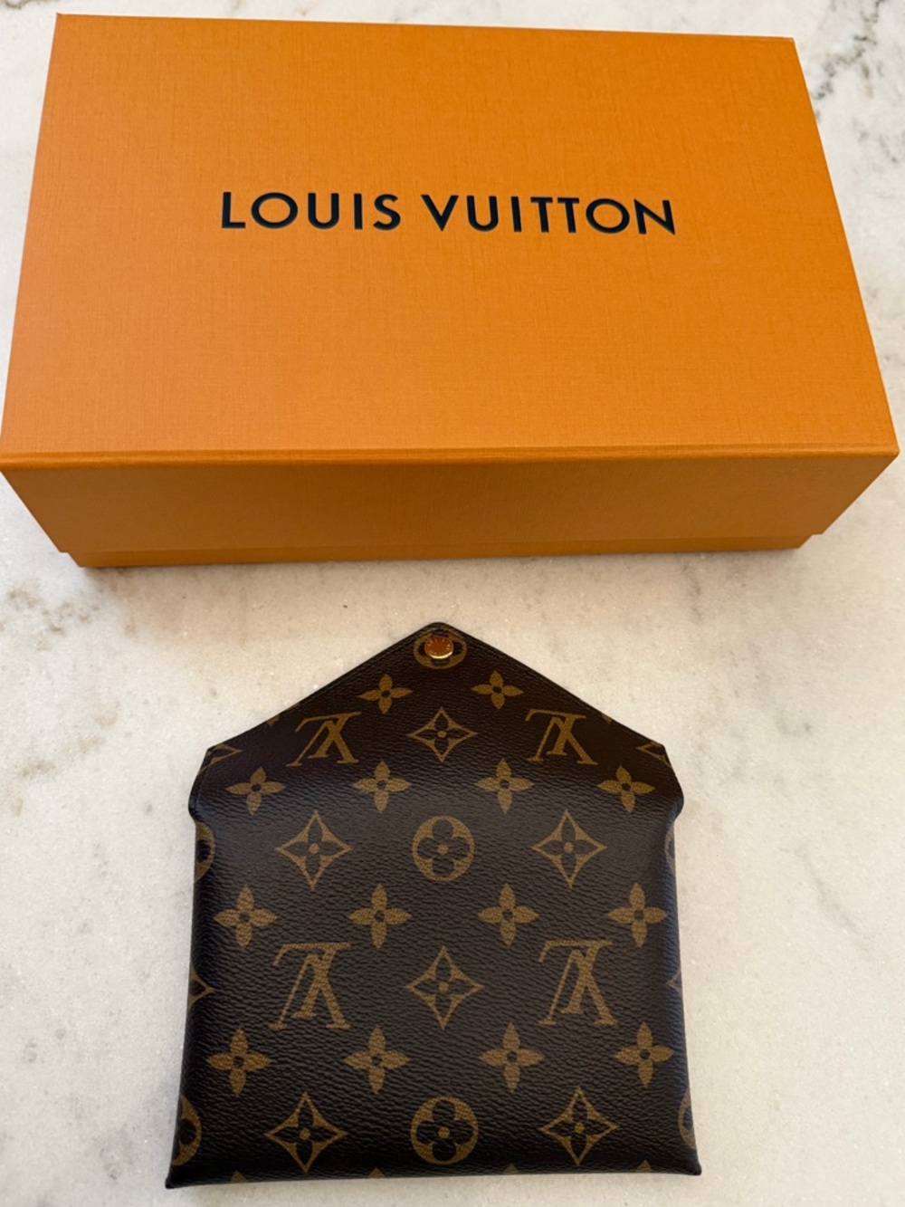 Louis Vuitton Medium Kirigami - Picture 6 of 9